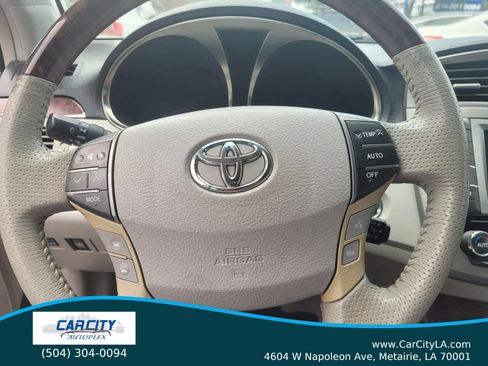 Used 2011 Toyota Avalon Limited FWD image 7