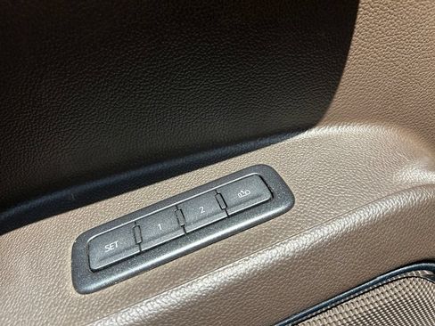 Used 2020 GMC Yukon Denali w/ Denali Premium Package RWD image 56