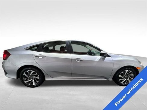Used 2016 Honda Civic EX image 4
