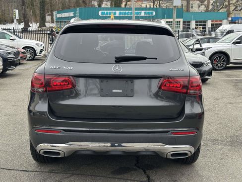 Used 2021 Mercedes-Benz GLC 300 4MATIC image 4