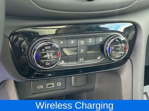 Certified 2022 Buick Encore GX Essence w/ Advanced Technology Package image 14