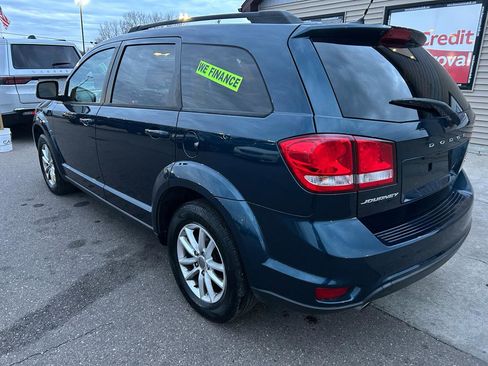 Used 2014 Dodge Journey SXT w/ Flexible Seating Group image 7