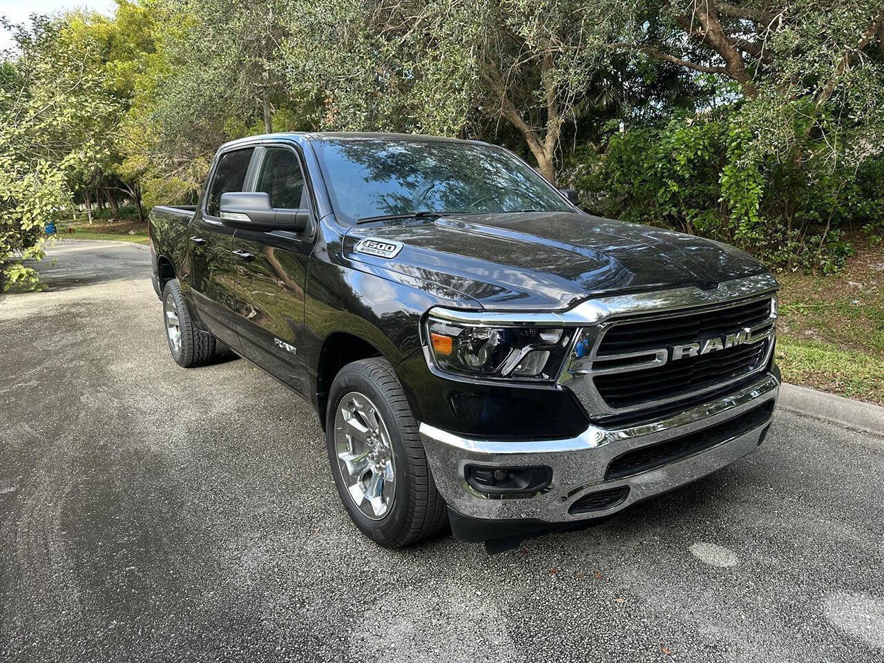 Used 2021 RAM 1500 2WD Crew Cab image 1