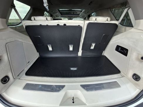 Used 2023 Cadillac Escalade Sport Platinum w/ LPO, Floor Liner Package AWD/4WD image 36