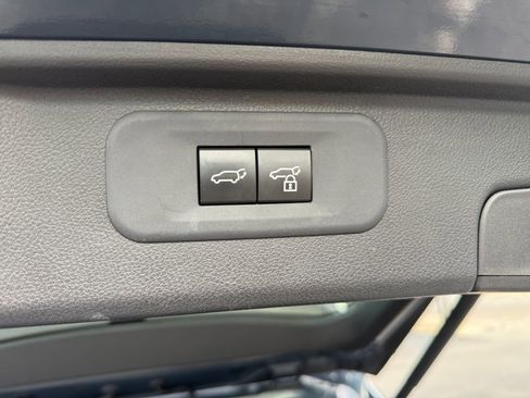Used 2025 Toyota Grand Highlander AWD image 28