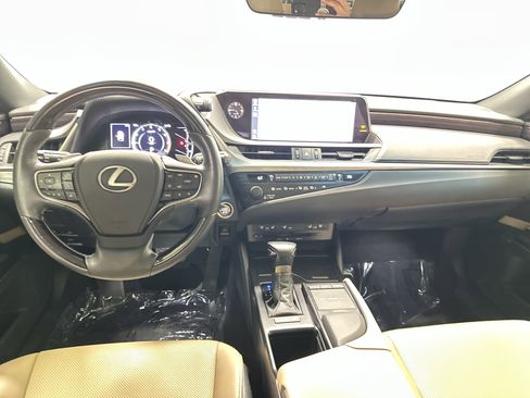 Used 2019 Lexus ES 350 w/ Premium Package image 29