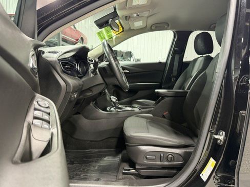 Certified 2023 Buick Encore GX Preferred w/ Cold Weather Comfort Package FWD image 12