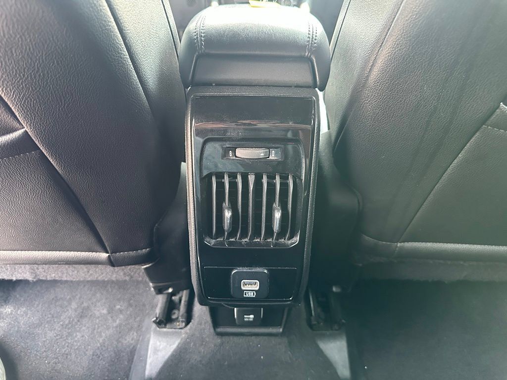Used 2024 Jeep Compass Limited AWD/4WD image 24