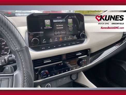 Used 2023 Nissan Rogue SL w/ SL Premium Package image 17