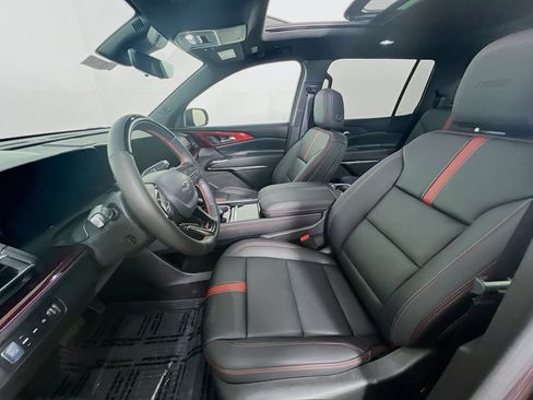 Used 2026 Chevrolet Traverse RS w/ LPO, Floor Liner Package AWD/4WD image 21