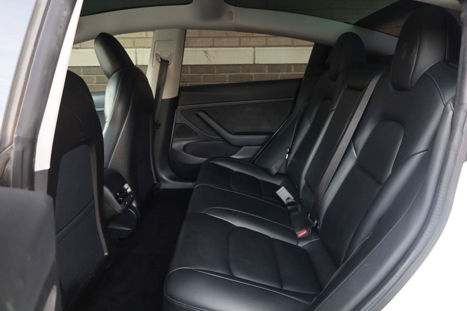 Used 2020 Tesla Model 3 Standard Range Plus RWD image 21