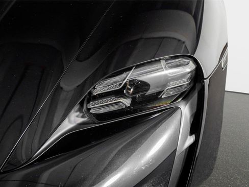 Used 2020 Porsche Taycan Turbo S w/ Premium Package AWD/4WD image 17