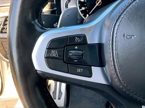 Used 2018 BMW 530i xDrive 530i xDrive image 11