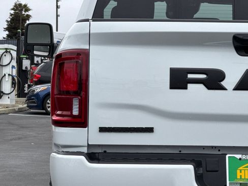 New 2025 RAM 2500 Big Horn image 31