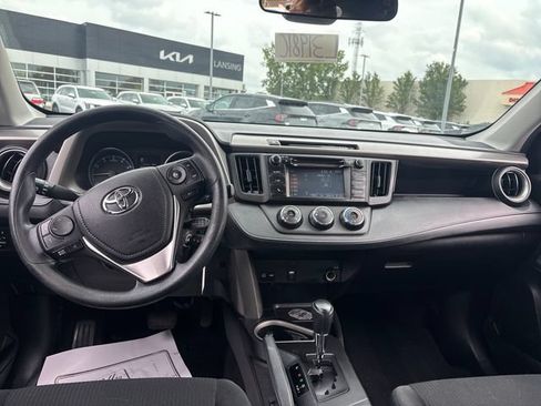 Used 2018 Toyota RAV4 LE w/ Carpet Mat Package AWD/4WD image 13