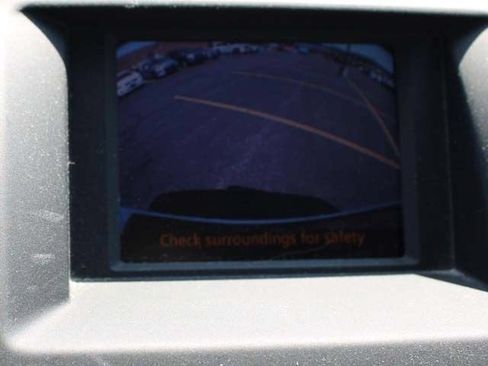 Used 2012 Toyota Highlander SE w/ Tow Pkg AWD/4WD image 12