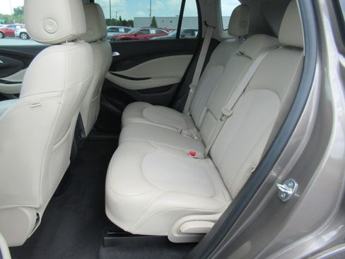 Used 2019 Buick Envision Preferred FWD image 32