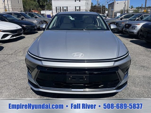 Used 2025 Hyundai Sonata SEL FWD image 9