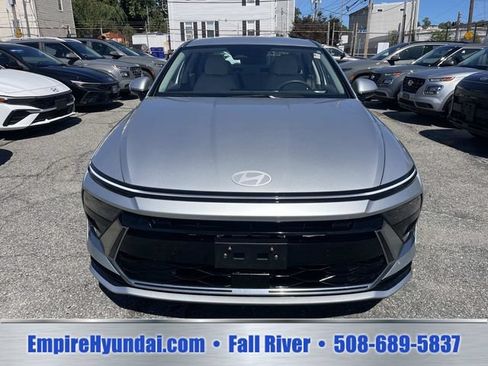 Used 2025 Hyundai Sonata SEL FWD image 9