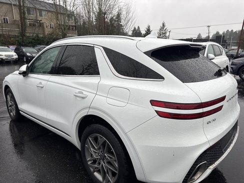 Used 2025 Genesis GV70 2.5T Advanced w/ Advanced Package image 6