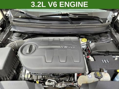 Used 2022 Jeep Cherokee Limited AWD/4WD image 13