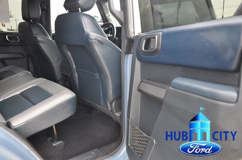 Used 2024 Ford Bronco Outer Banks AWD/4WD image 15