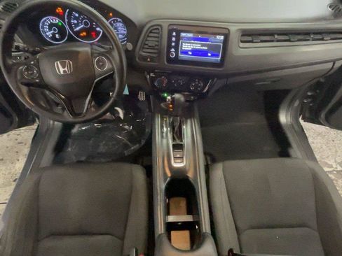 Used 2021 Honda HR-V Sport image 30