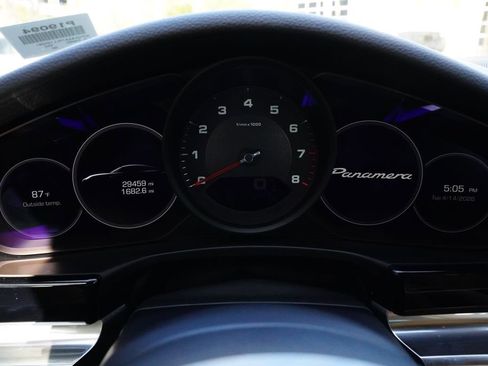 Used 2020 Porsche Panamera 4 AWD/4WD image 28