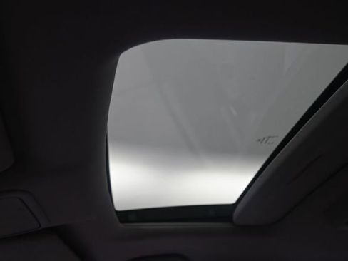 Used 2022 Honda Pilot Touring image 15