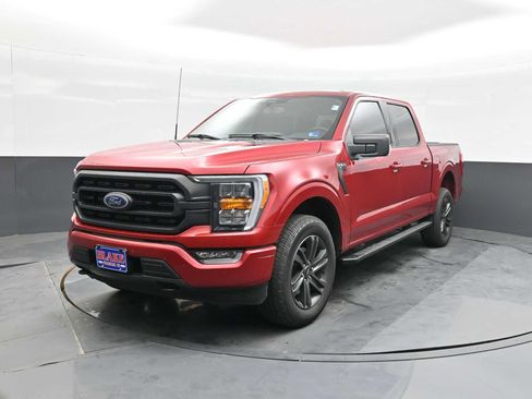 Used 2022 Ford F150 XLT w/ Equipment Group 302A High AWD/4WD image 4