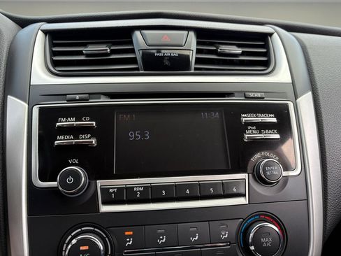 Used 2017 Nissan Altima 2.5 SR image 27