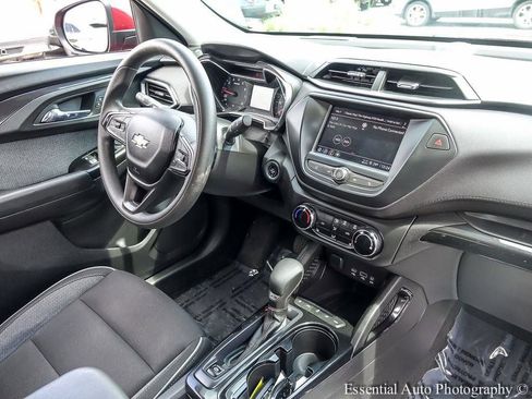 Used 2022 Chevrolet TrailBlazer LT AWD/4WD image 24