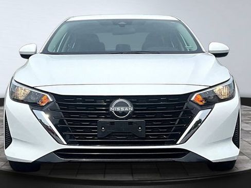 Used 2024 Nissan Sentra S FWD image 2