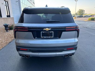 Used 2025 Chevrolet Traverse LT w/ LPO, Floor Liner Package