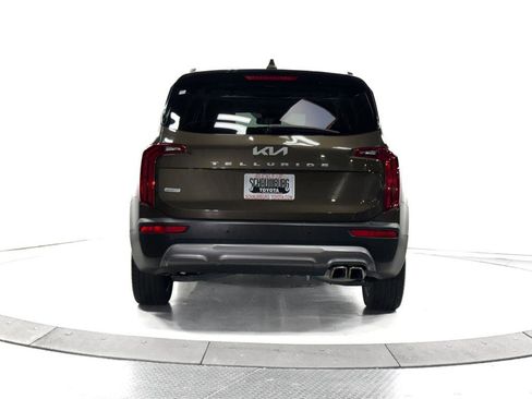 Used 2022 Kia Telluride S image 10
