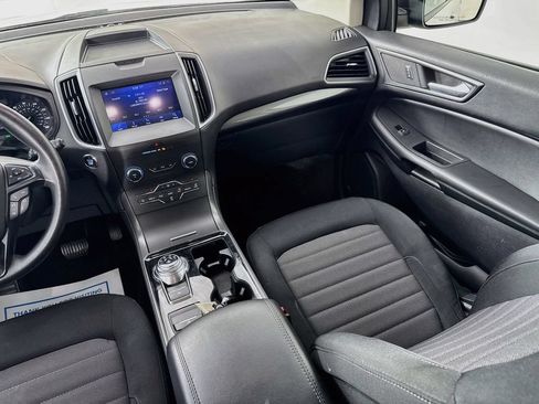 Used 2020 Ford Edge SE FWD image 26