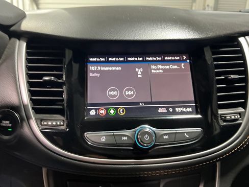 Used 2022 Chevrolet Trax LT w/ Driver Confidence Package AWD/4WD image 30