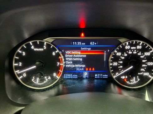 Used 2024 Nissan Altima 2.5 SR w/ SR Premium Package image 15