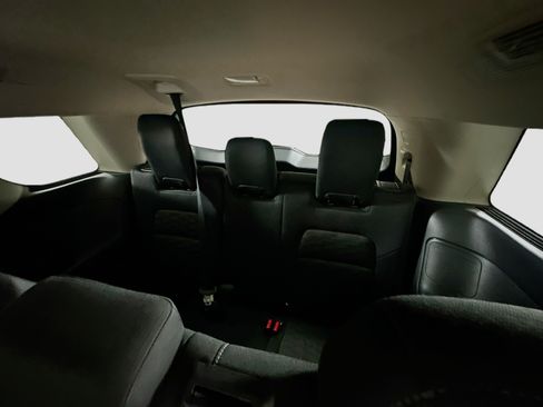 Used 2024 Nissan Pathfinder SV AWD/4WD image 28