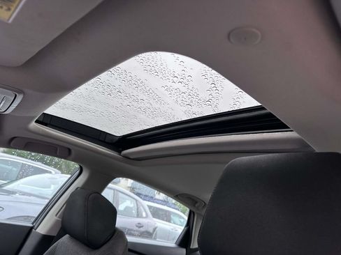 Used 2023 Honda Accord EX image 12