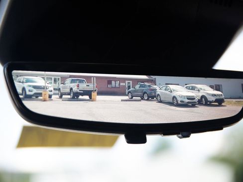 Used 2022 Cadillac Escalade Premium Luxury image 20