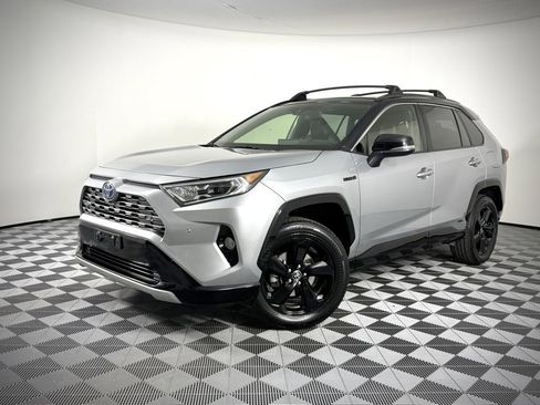 Used 2021 Toyota RAV4 XSE image 1