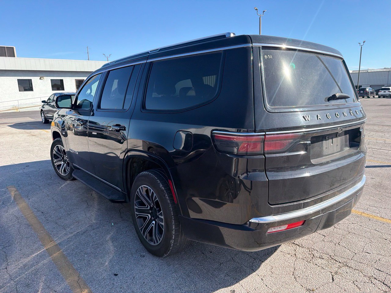 Used 2024 Jeep Wagoneer Series II AWD/4WD image 5