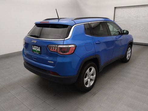 Used 2017 Jeep Compass Latitude AWD/4WD image 9