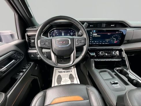 Used 2024 GMC Sierra 2500 AT4 w/ AT4 Premium Plus Package AWD/4WD image 5