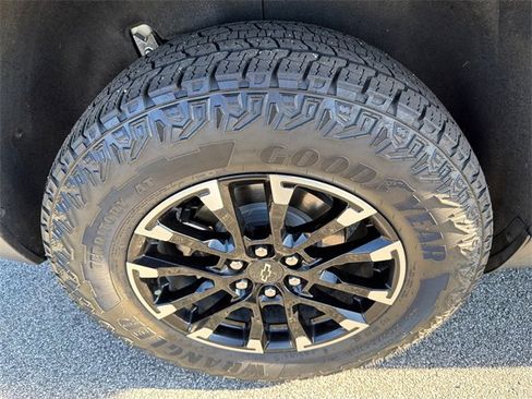 Certified 2024 Chevrolet Traverse Z71 w/ Enhanced Driving Package image 17