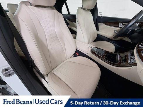 Used 2023 Mercedes-Benz E 350 4MATIC Sedan image 35