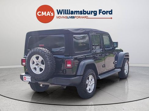 Used 2018 Jeep Wrangler Unlimited Sport S AWD/4WD image 5