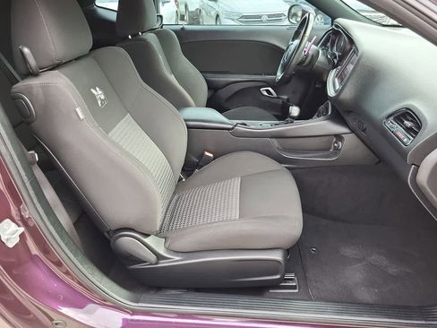 Used 2022 Dodge Challenger R/T Scat Pack RWD image 22