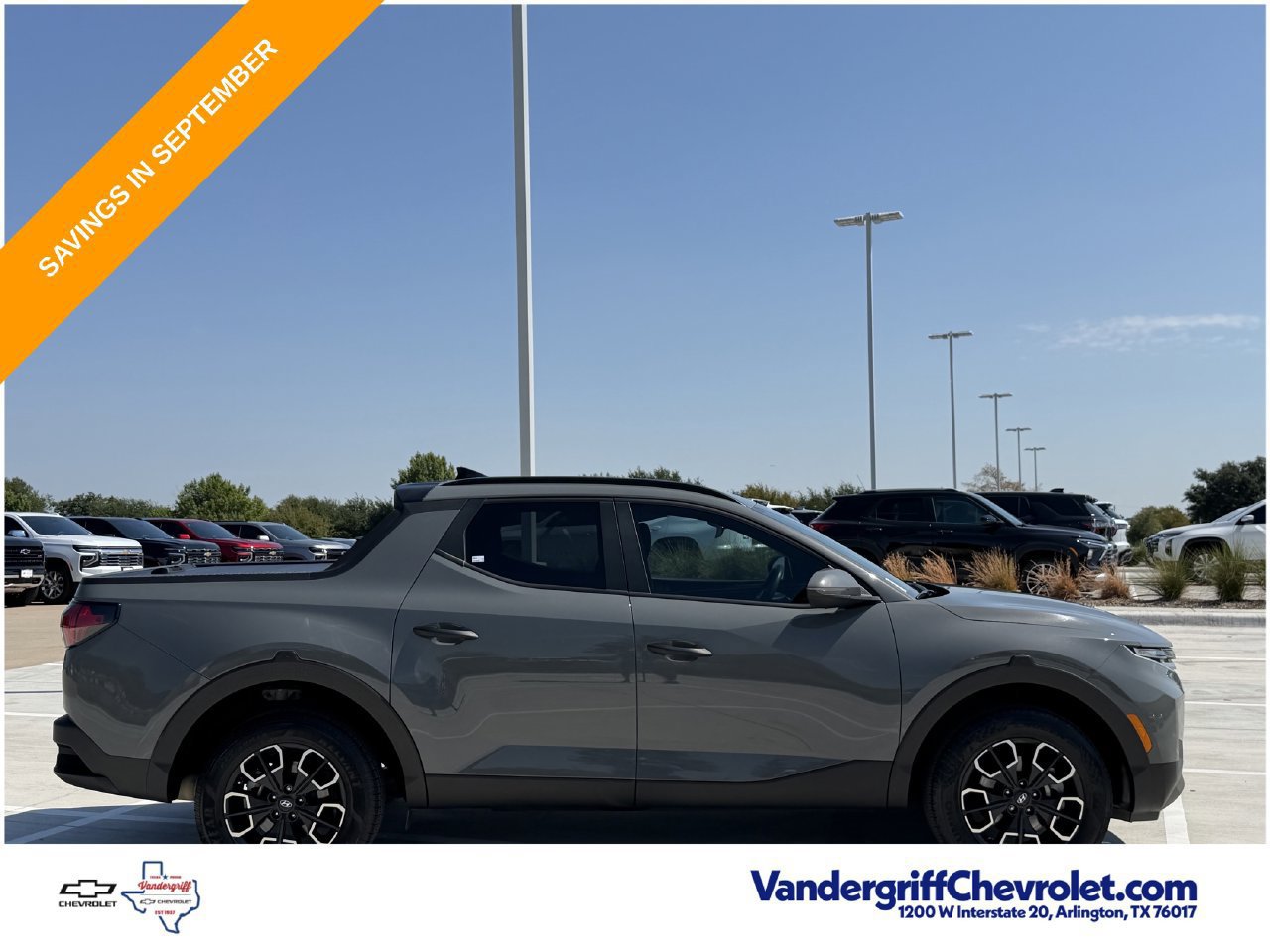 Used 2024 Hyundai Santa Cruz SEL w/ Activity Package FWD image 3